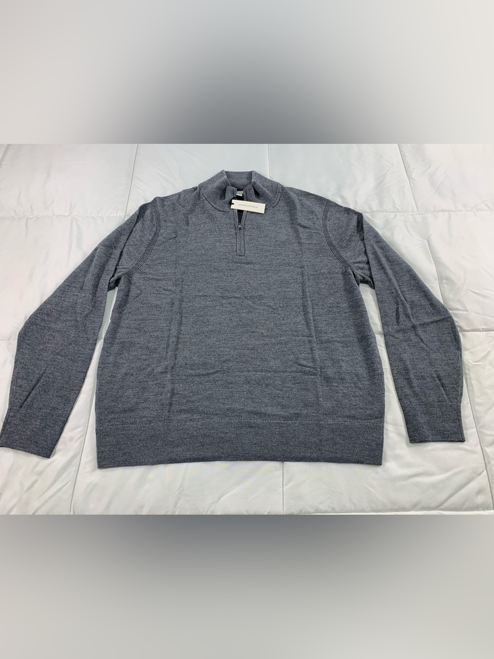 New banana republic sweater size L